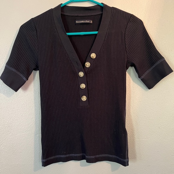 A&F Ribbed Henley - Picture 1 of 2